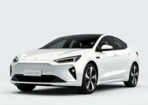 novo sedã elétrico