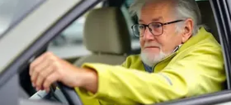 nova regra motoristas 70 anos