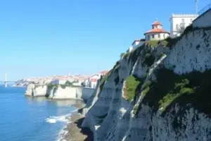 distância de Lisboa a Porto